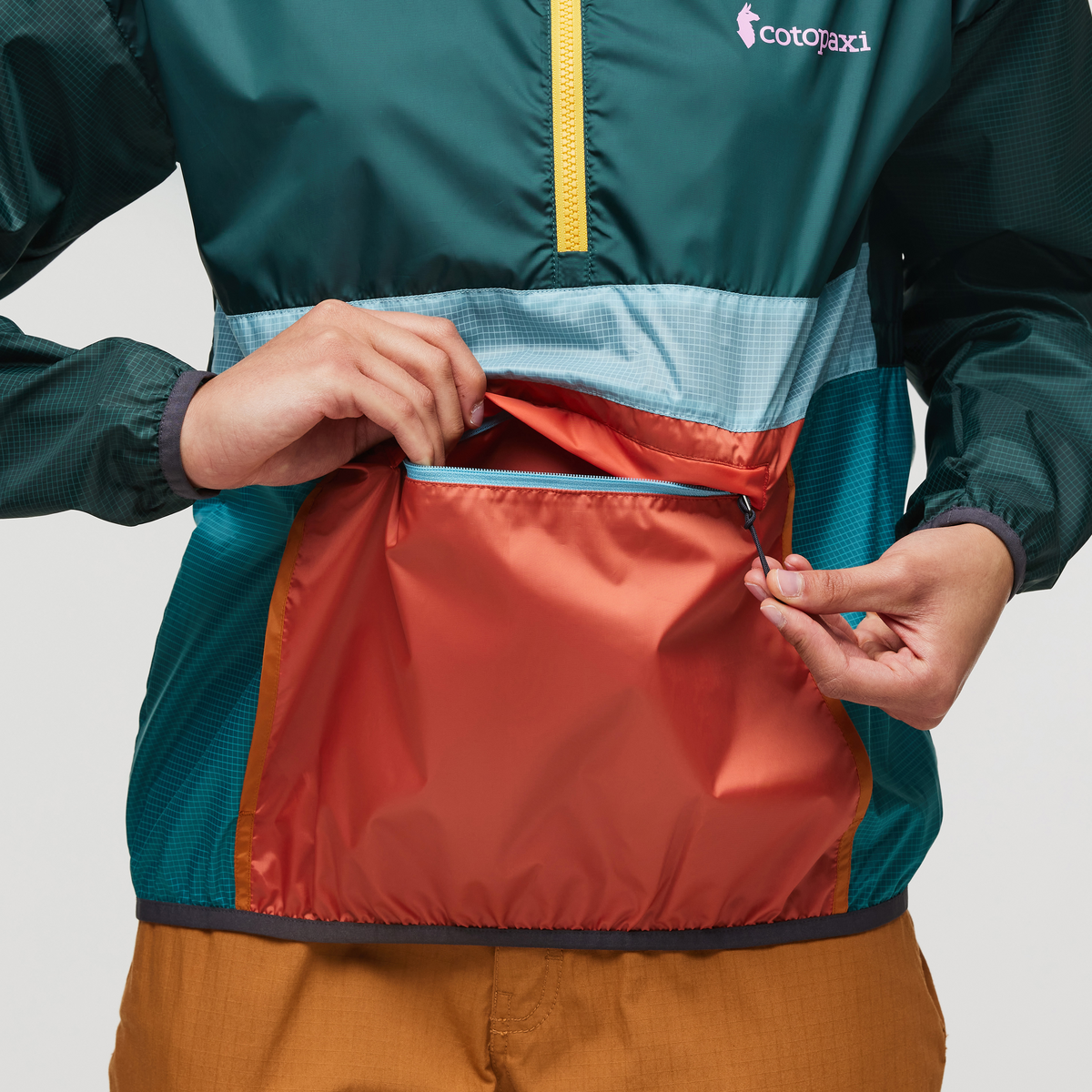 Teca Half-Zip Windbreaker - Women's - Image 23
